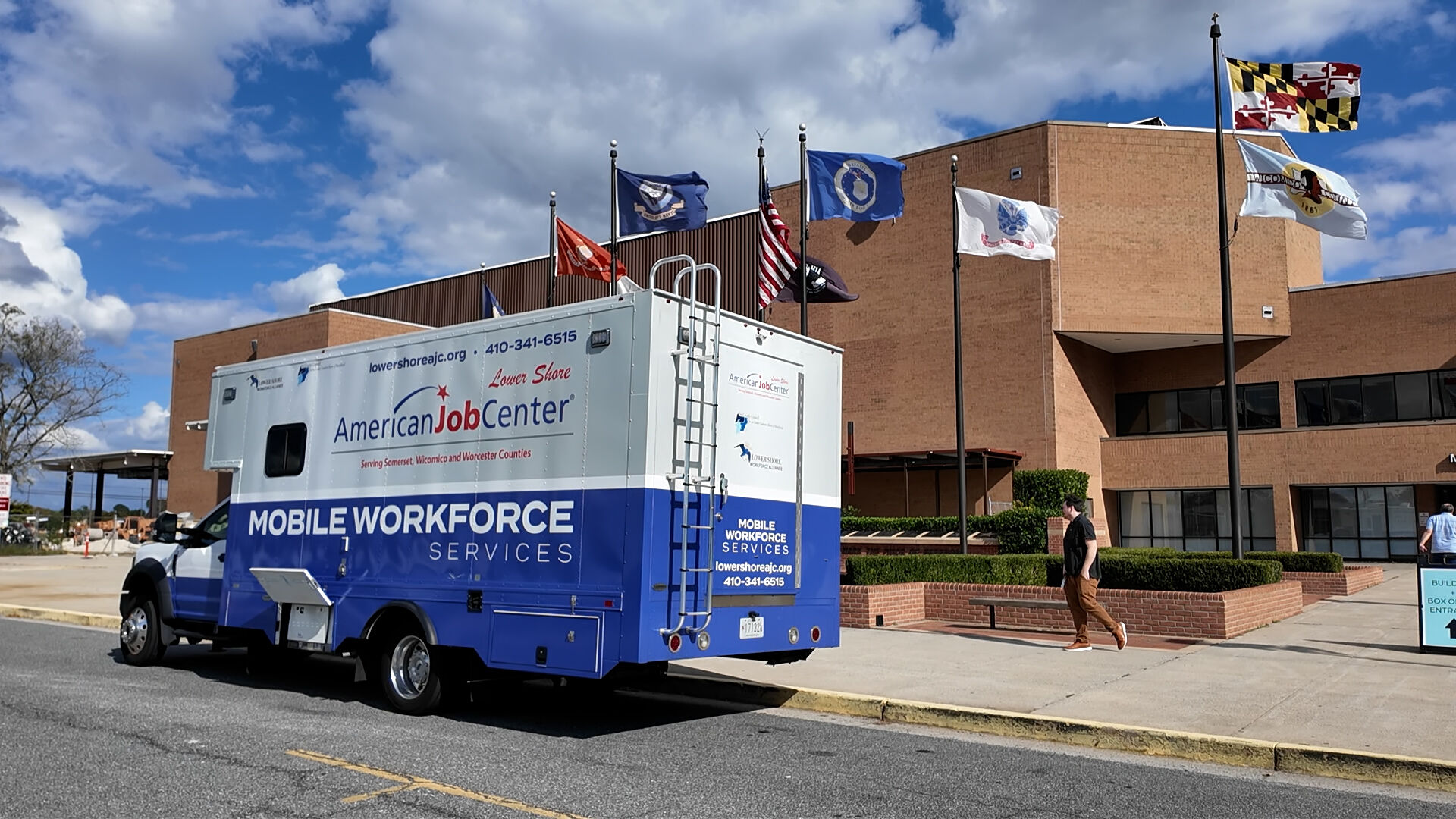Job Seekers Pack Wicomico Civic Center for Delmarva Career and Job Expo